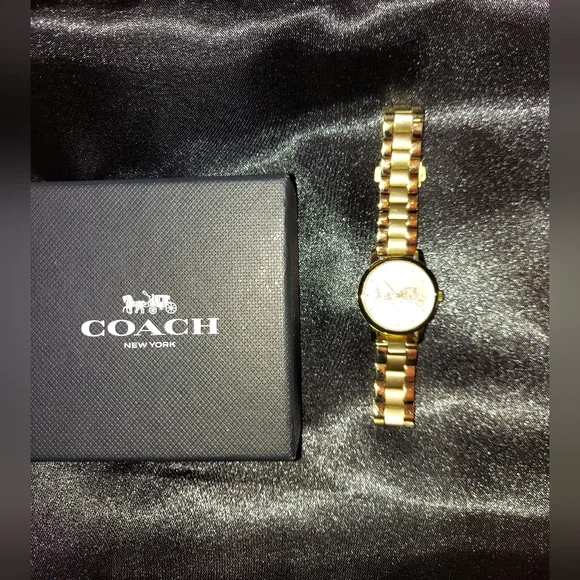 Coach Carriage Watch - Picture 3 of 4